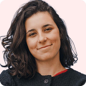 headshot of Angela Fernandez Alvarez